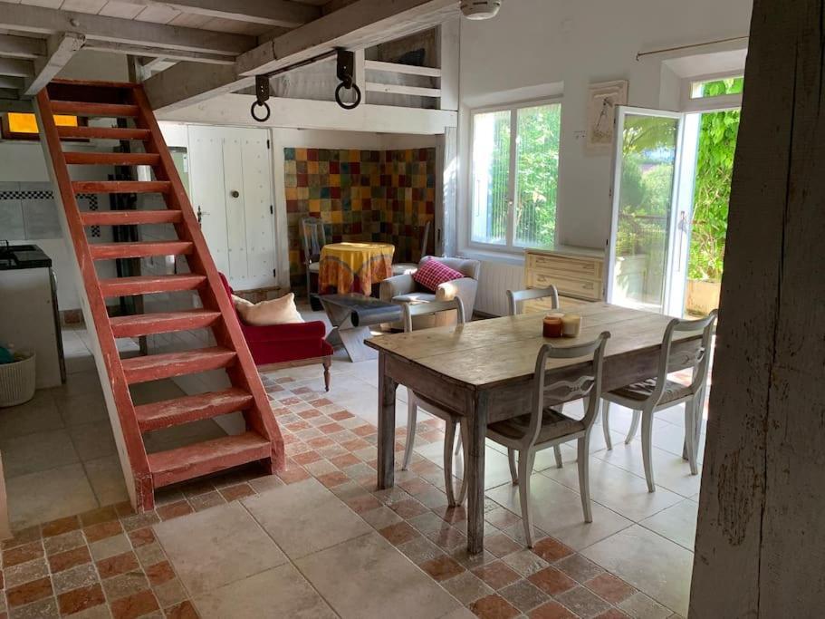 Le Tapis Vert - Loft Avec Jardin Auch Zewnętrze zdjęcie